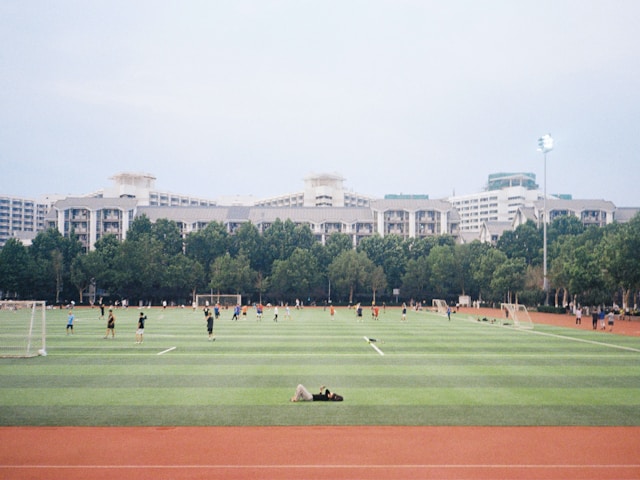 yh-zhou-H1PE-TiC420-unsplash